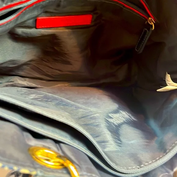 Tommy Hilfiger Signature Marineblau Canvas Tote w/Navy Patent Leather Trim - Picture 10 of 12